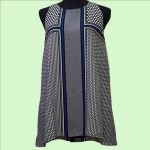 Max Studio sleeveless graphic print top. Lined. Size M